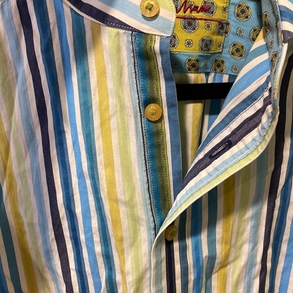 Robert Graham Striped Button Down Shirt EUC - Picture 6 of 14